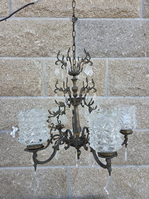 Candeeiro antigo de teto