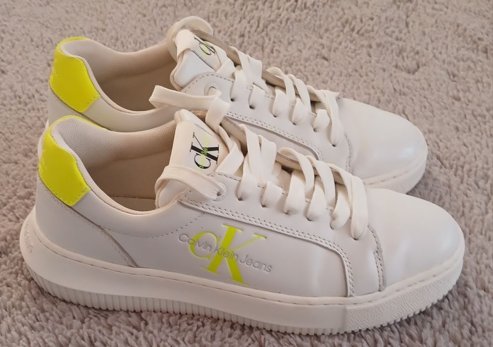 Кросівки Calvin Klein розмір 37