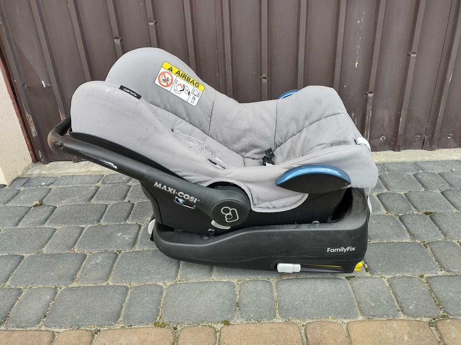 Sprzedam fotelik samochodowy MAXI COSI !!