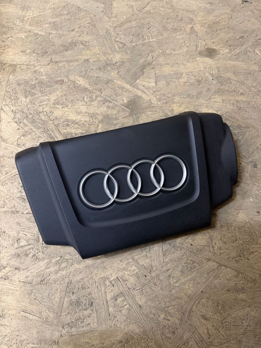 Декоративная крышка двигателя Audi A4/A5/A6/Q5/Q7 2.8-3.2