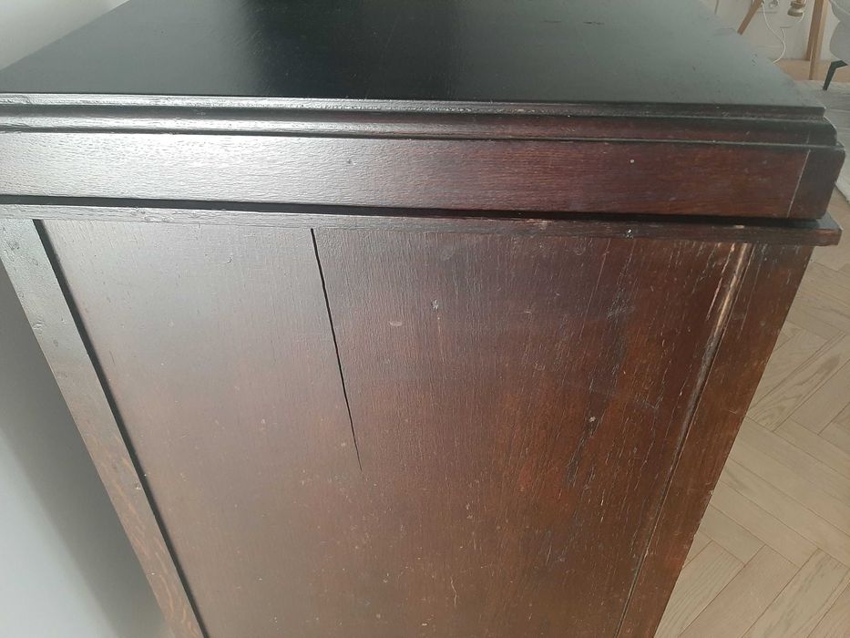 Sprzedam oryginalny gramofon na korbkę.