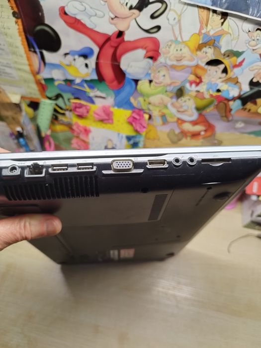 Ноутбук Samsung np-rv520