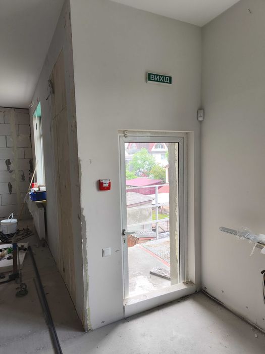 Продаж комерційне приміщення, окрема будівля, Центр, вул.Староміська