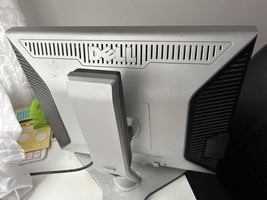 Monitor          DELL