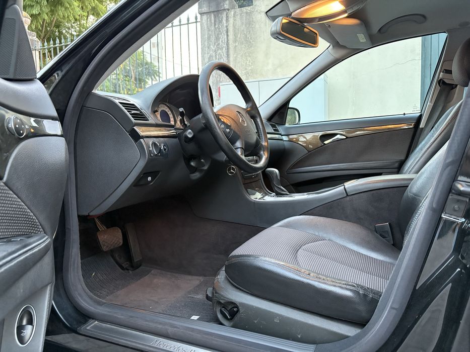 Mercedes-benz  E-220 Cdi Avantgarde  Black-Edition
