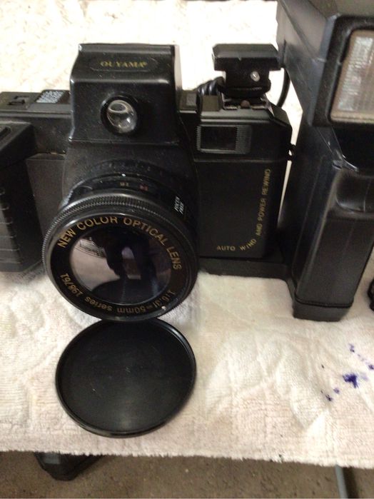 3 maquinas fotograficas a funcionar em bom estado,para colecionadores