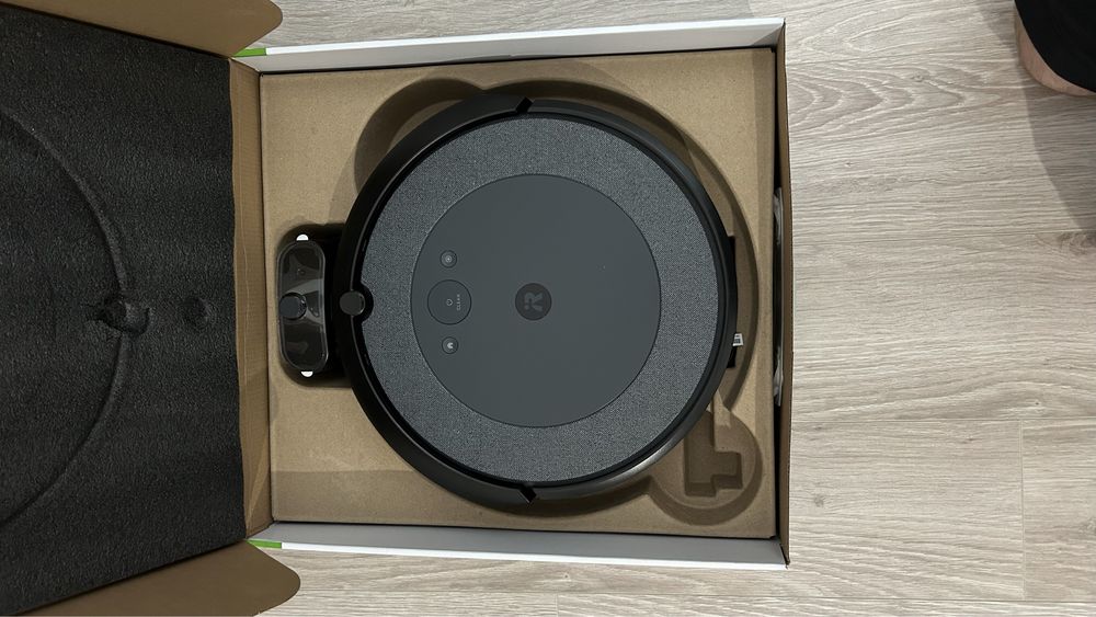Робот-пилесос Irobot i5