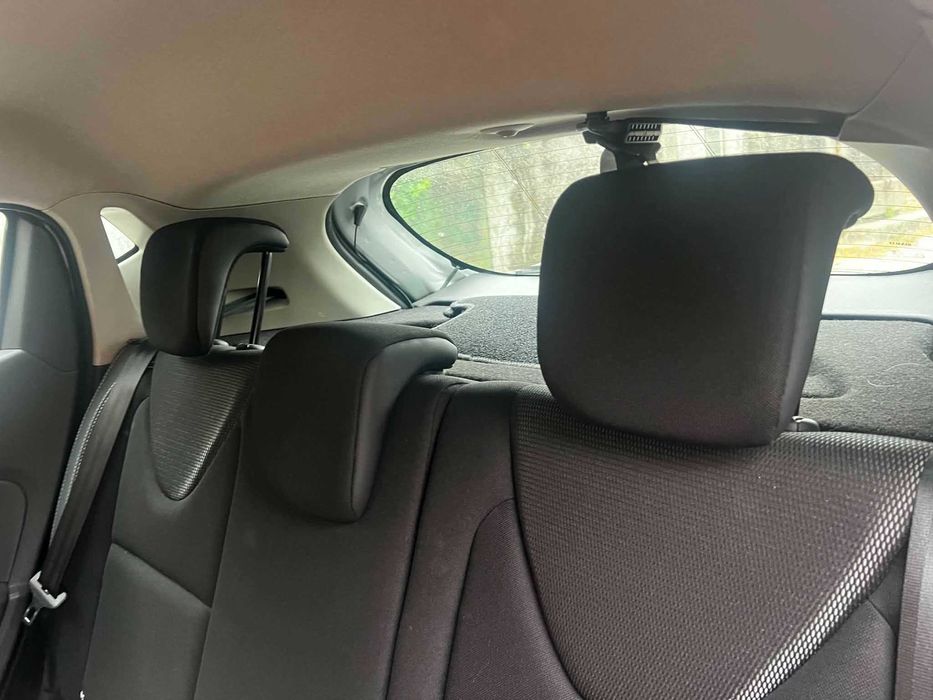 Carro - Renault clio
