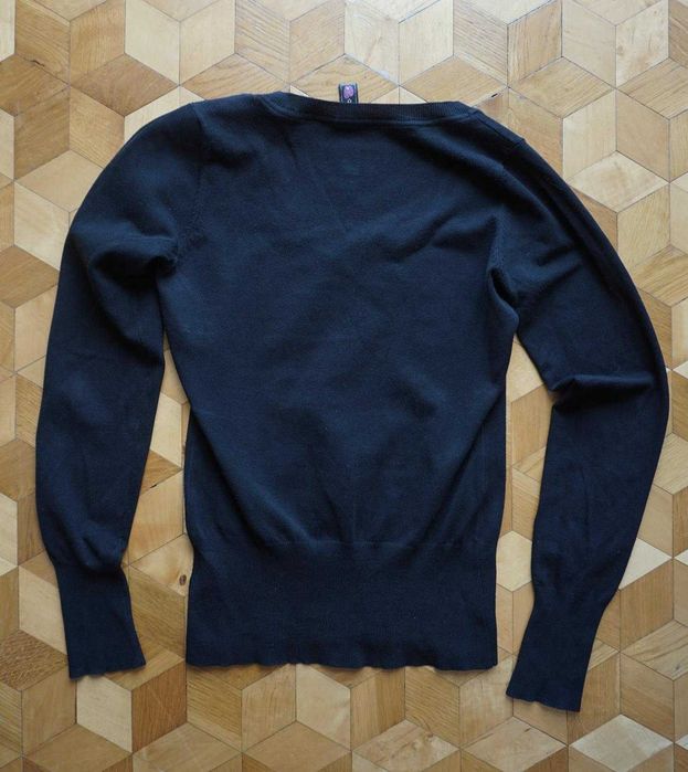 Sweterek sweter Mrówka 38 M dopasowany czarny ciemny pulower basic