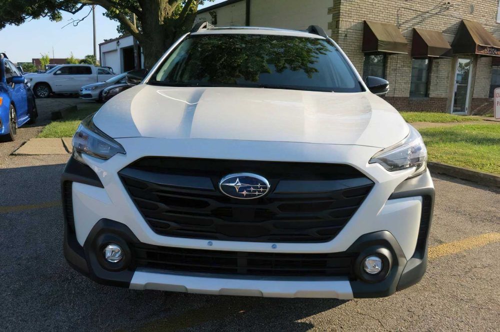 Subaru Outback      2024