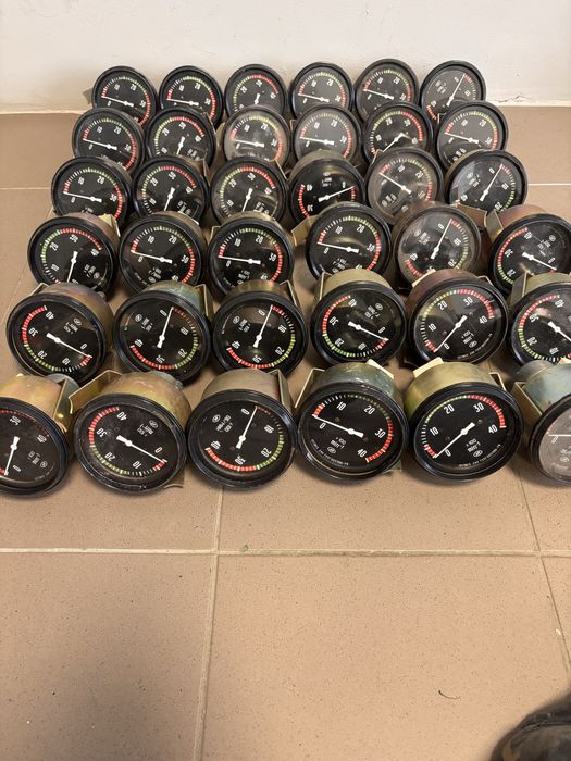 Тахометр камаз ЛазУрал Белаз  (24В)