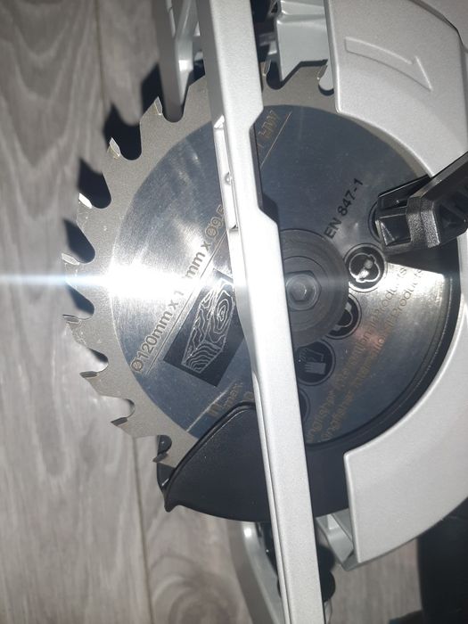 Piła tarczowa akumulatorowa Erbauer G2 ERI1081CSW 18V EXT tarcza 120mm