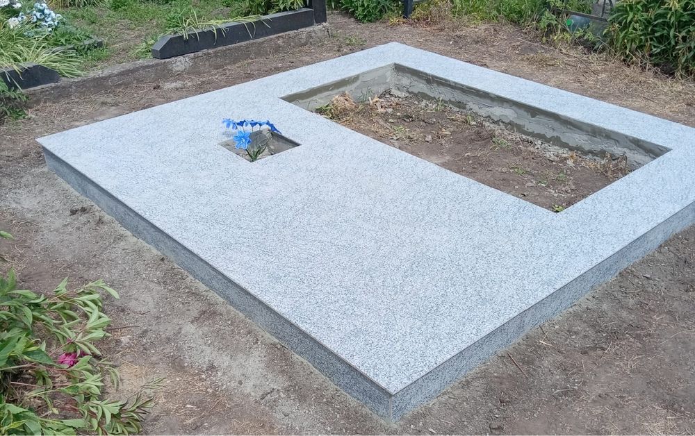 Виготовлення та встановлення памʼятників