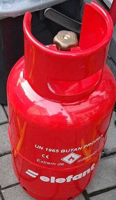 Газовий балон з нагрівачем та пальником для готування їжі