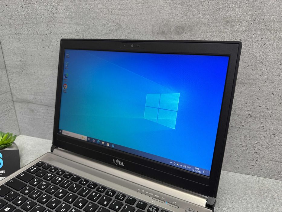 Компактний ноутбук Fujitsu E734/i5-4200m/8gb ddr3/13.3" HD
