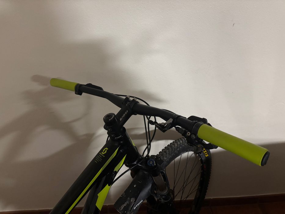 Bicicleta scott scale 980