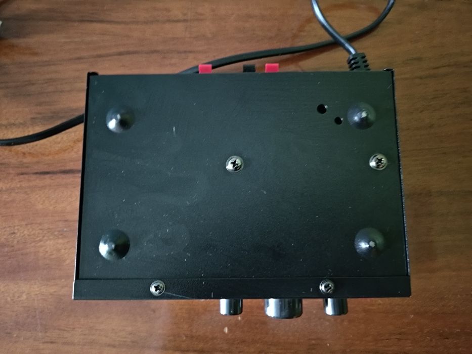 Підсилювач Mega-Sound SN-777BT (на запчастини або під відновлення)