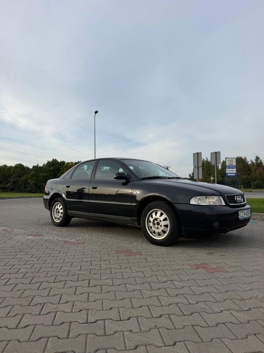 Audi A4 Limousine