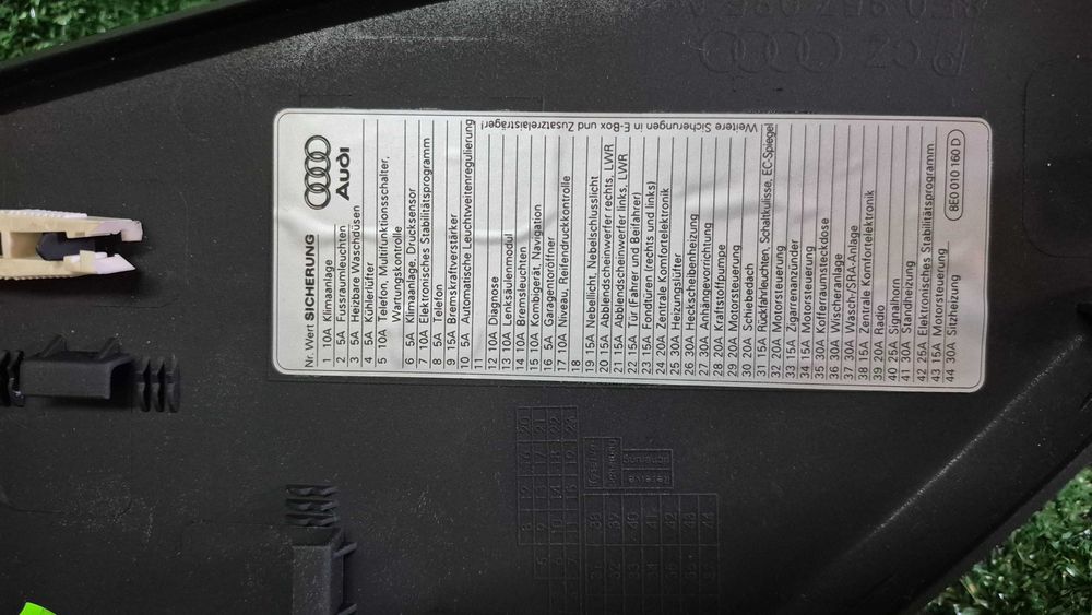 Tampas Laterais Tablier Pretas Originais Audi A4 B6 B7 8E - Excelente Estado