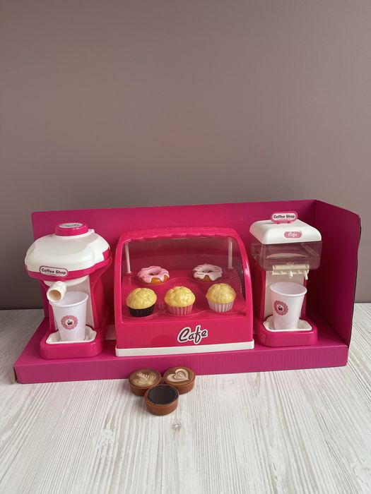 Кавʼярня-пекарня з вододозатором та кавомашиною