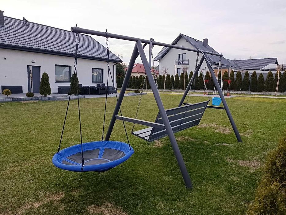 Solidna huśtawka ogrodowa stalowa
