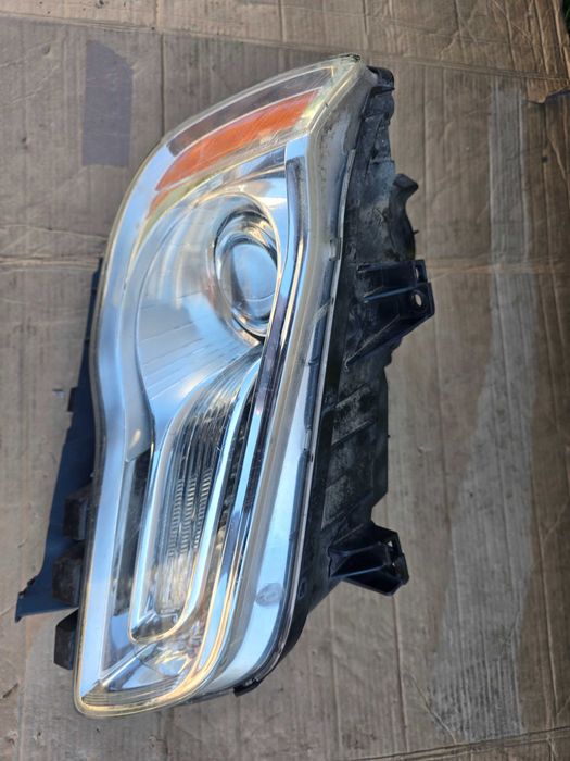 lampa przód Lancia Thema , Chrysler 300 II led
