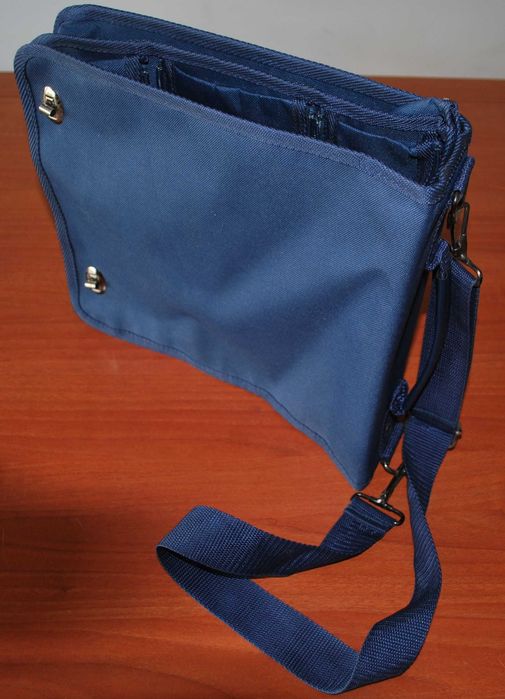 Sacola/Mala/Carteira Azul (33 cm altura x 29 cm largura)