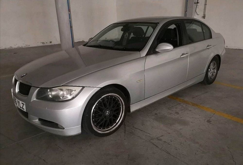 Peças / Material BMW E90 E91 E81 E87 118d 120d 318d 320d