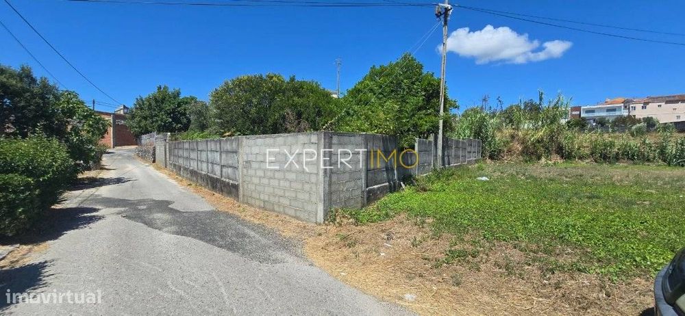 Terreno Murado para construção em Colmeias, Leiria