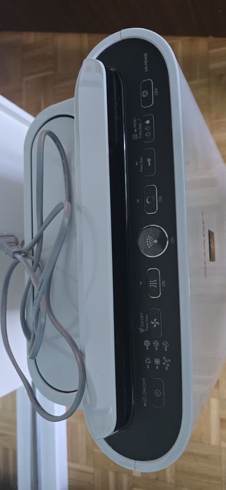 Oczyszczacz powietrza Sharp UA-HD40E-L z nawilżaniem