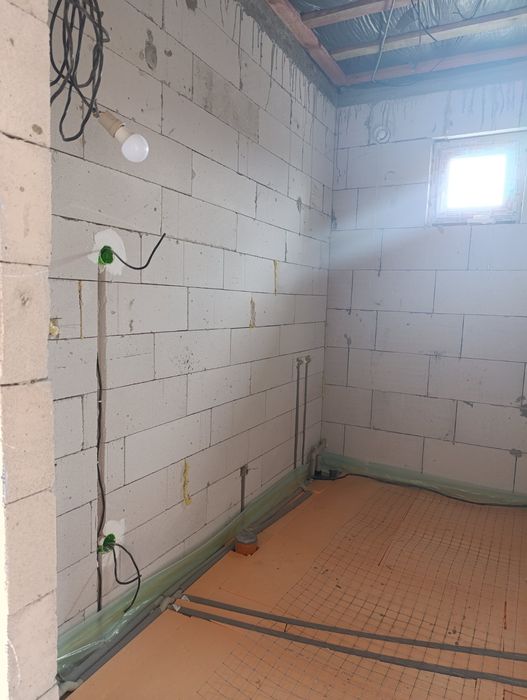 Єоселя!!Продаж сучасних будинкі 90 м2 в с.Крюківщина.