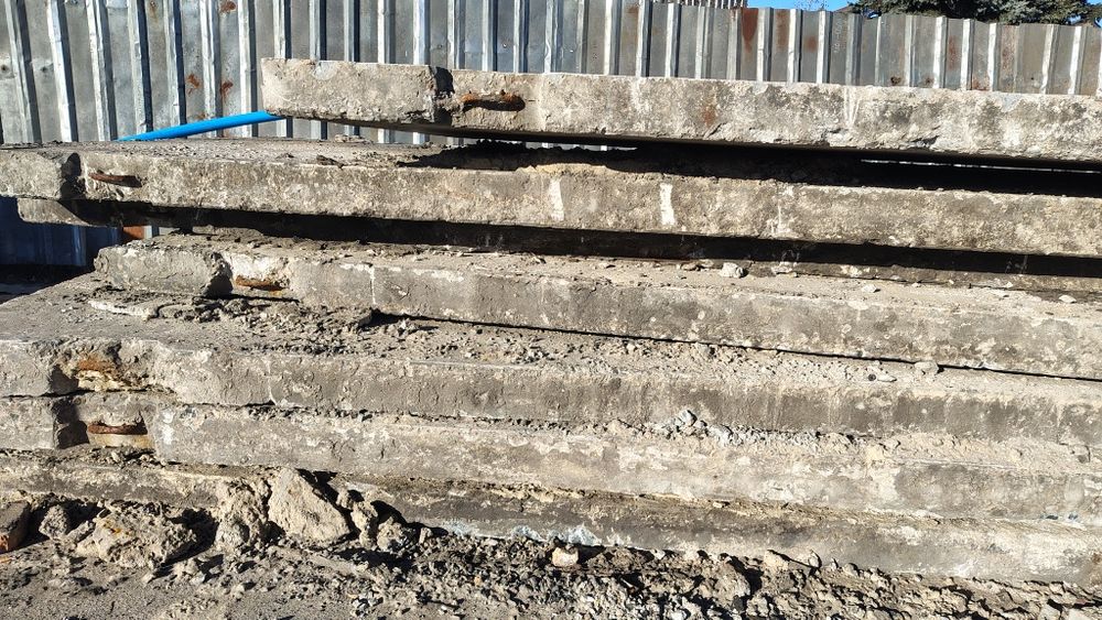 Продам плити дорожні 6 шт