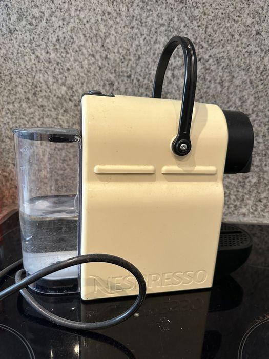Maquina de cafe nespresso