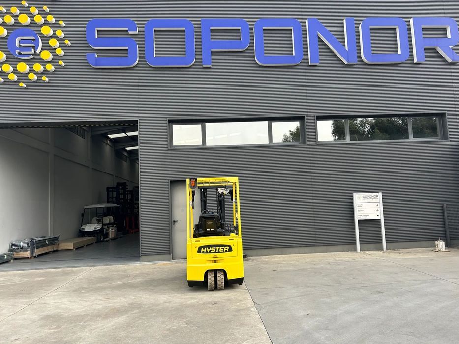 Empilhador Hyster 1600 Kgs Elétrico