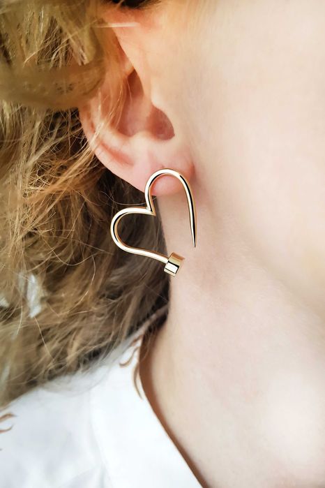 Złote duże kolczyki gwóźdź w kształcie serca pr. 585