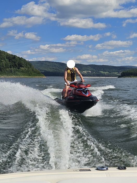Skuter wodny Sea Doo RXT ( 3 osobowy ) 215 KM