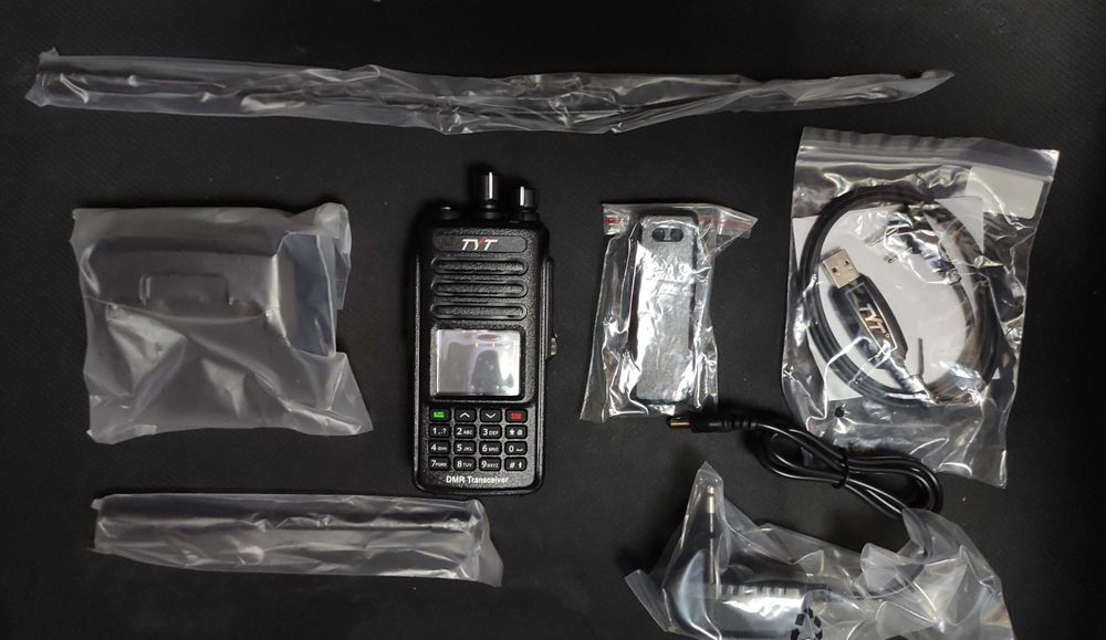 Рація цифрова (IP67) TYT MD-UV390Plus GPS 10Вт (шифр. AES256)акум 2800