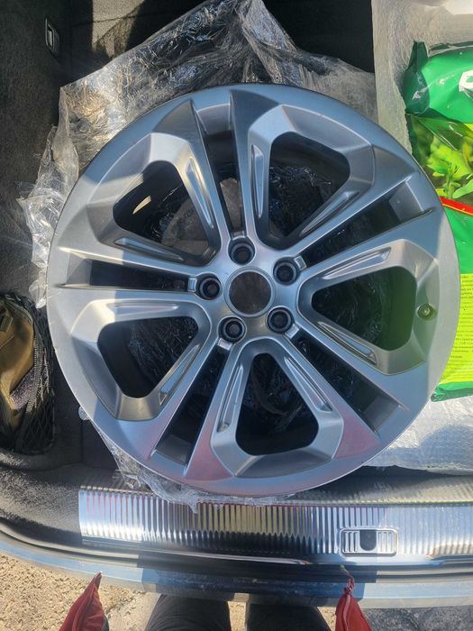 Диск AUDI Q серії 8UO601025AD