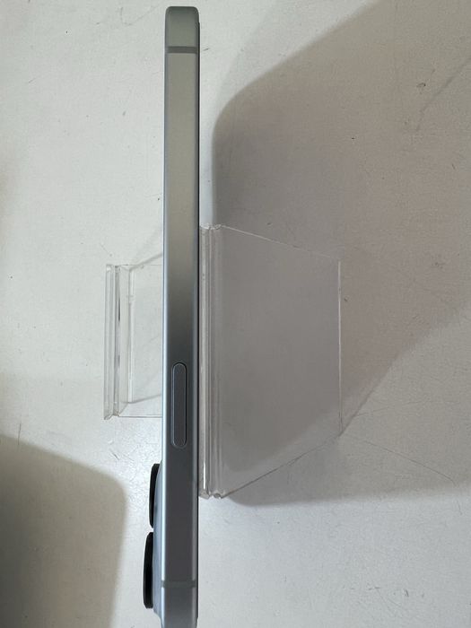 Iphone 15 телефон