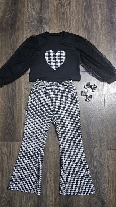 Strój galowy na dziewczynkę 128