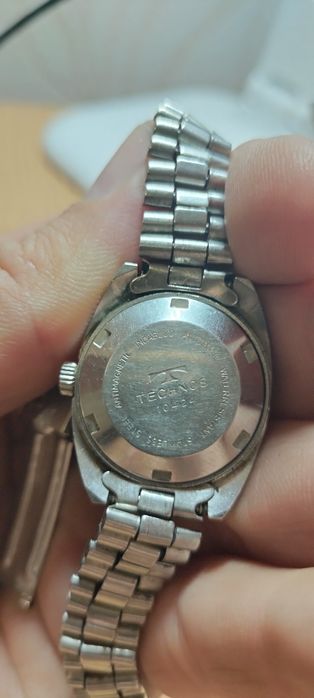 Часы TECHNOS 70 годов женские