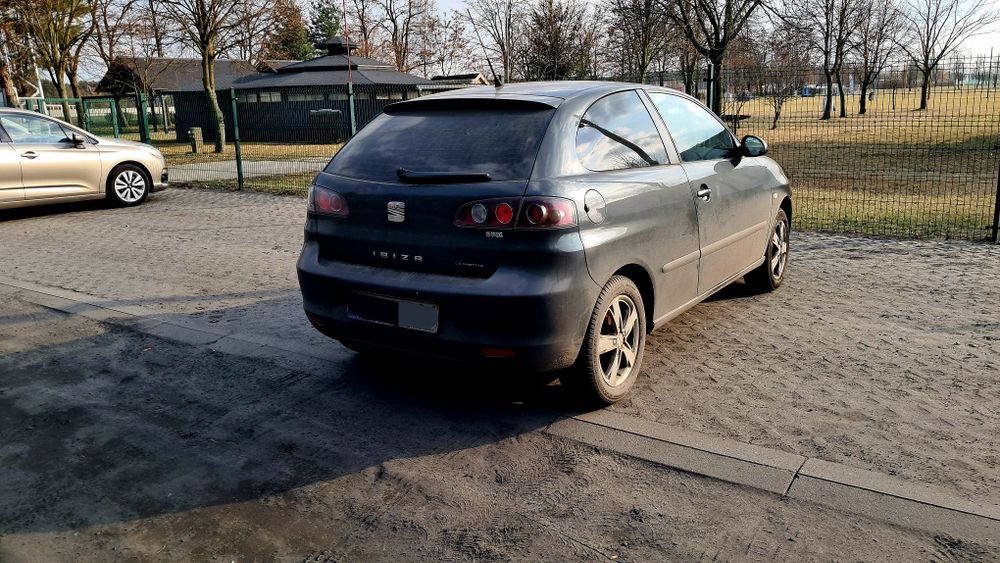 Seat ibiza w całości na części lub do remontu