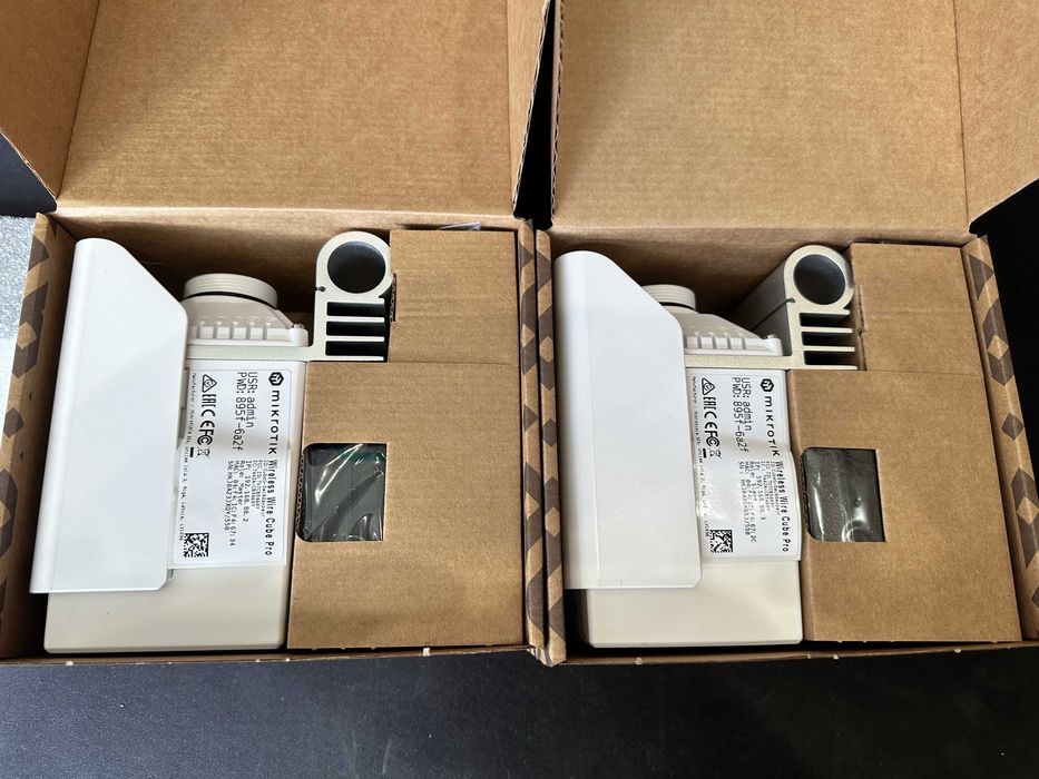 Точка доступу MikroTik Wireless Wire Cube Pro (CubeG-5ac60aypair)