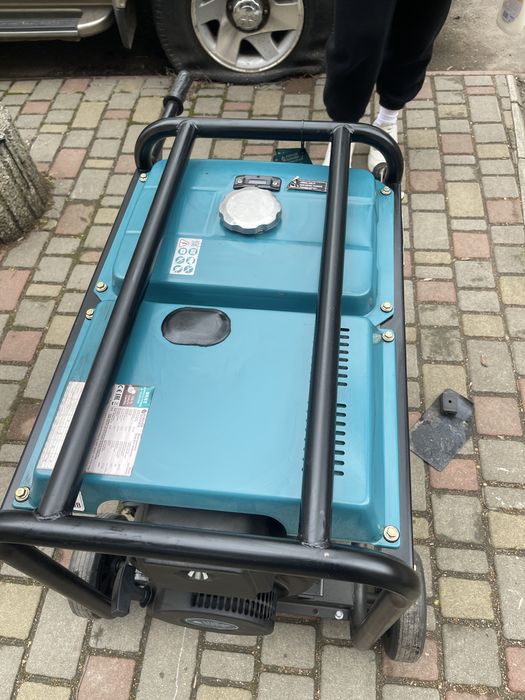 Дизелтный Генератор 8100 квт