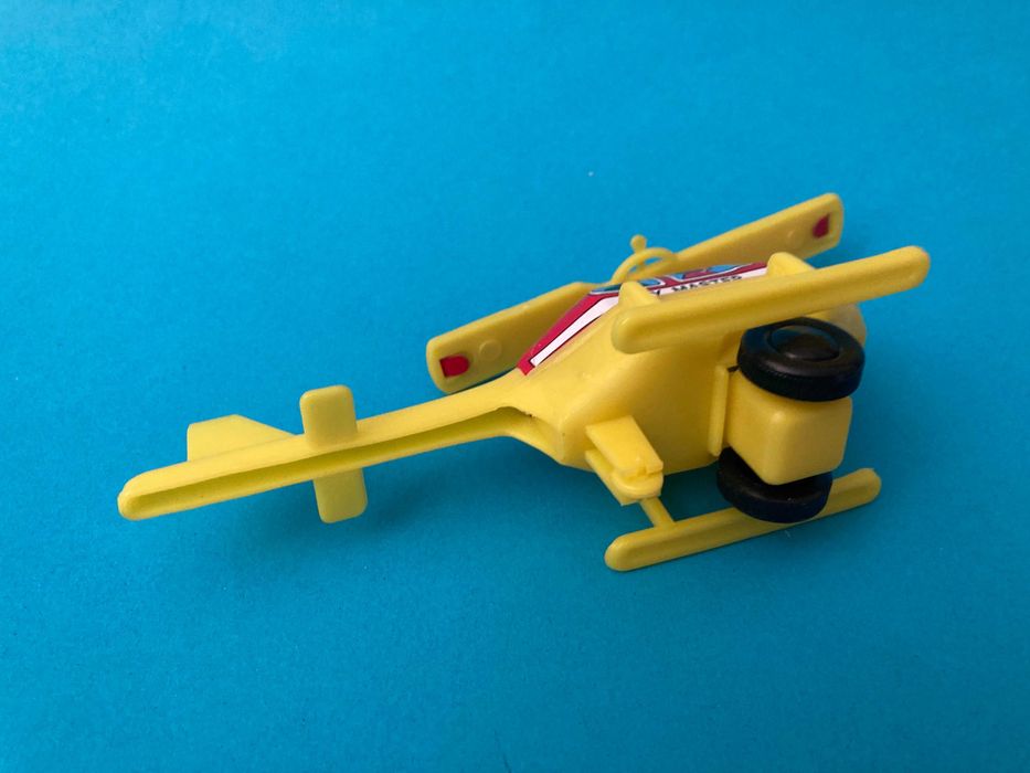 Helicópteros em Chapa da marca Payva Espanha Anos 80 Amarelos