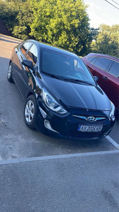 Продам hyundai accent 2011