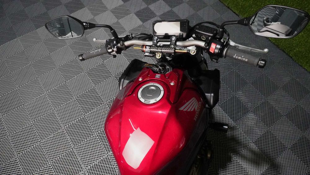 CB650R 2022 10.000 Kms! AKRAPOVIČ