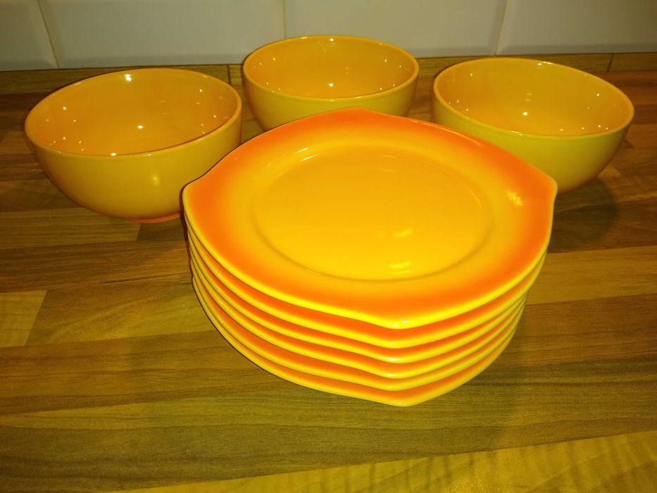 Zestaw naczyń porcelanowych - talerze+miski