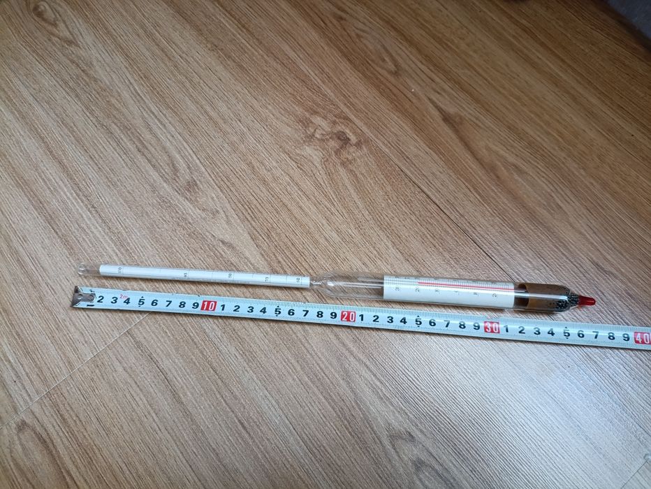 Спиртометр , термометр , ареометр