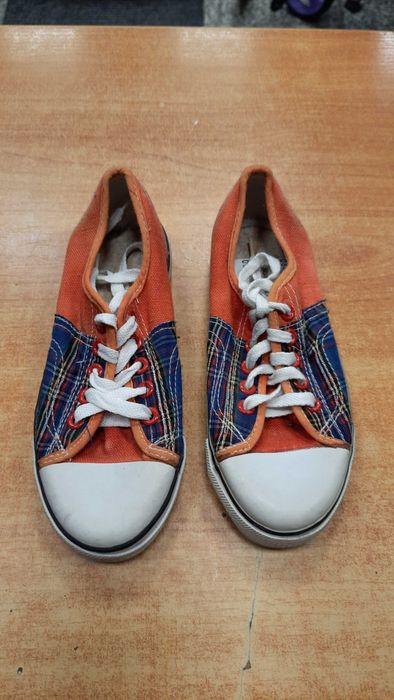 Buty trampki dziecięce ( rozmiar 31 )